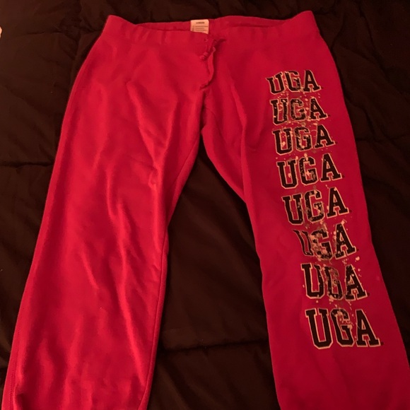UGA very low rise red sweat pants
Short girl friendly
Size MEDIUM - Picture 2 of 2